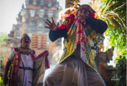 Танці Баронг і Кетчак (Балі) 2013 (23/54)