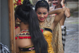 Танці Баронг і Кетчак (Балі) 2013 (31/54)