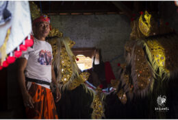 Танці Баронг і Кетчак (Балі) 2013 (35/54)