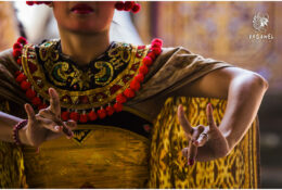 Танці Баронг і Кетчак (Балі) 2013 (47/54)