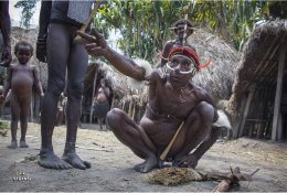 Papua with Paganels 2015: Dani & Korowai (6/186)