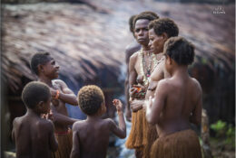 Папуа 2015: плем'я Коровай (62/65)